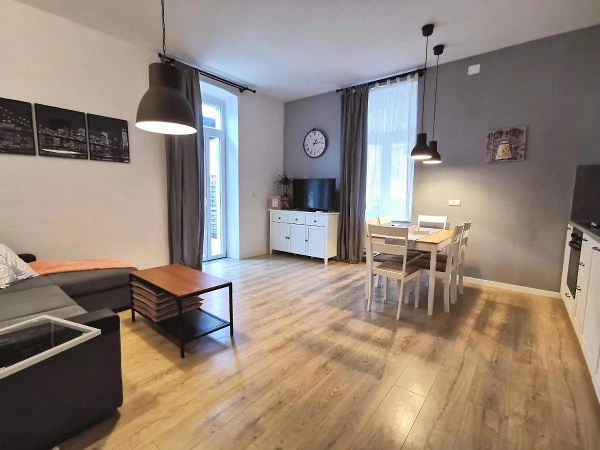 City Park Apartments Pula